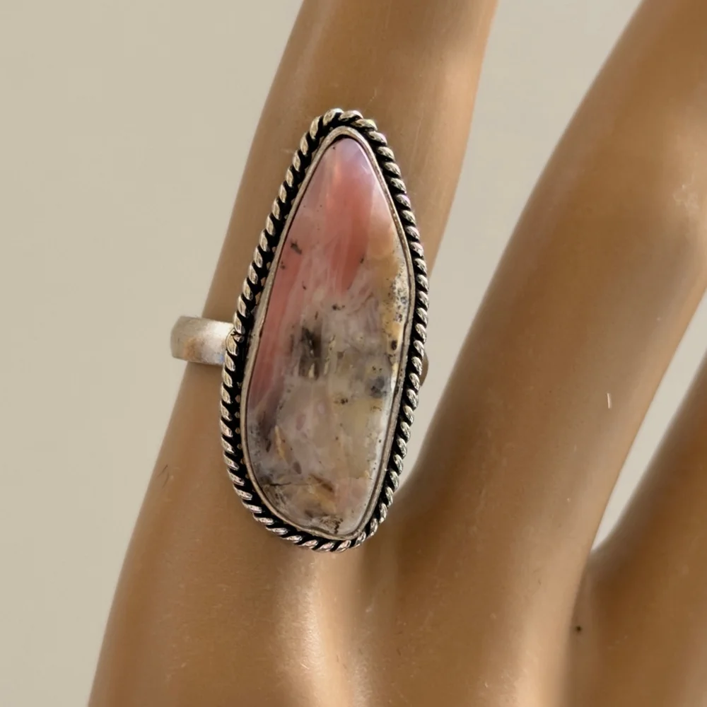 Hand crafted Pink Opal Teardrop Statement Ring Silver Plated Size 6 New - Picture 4 of 9